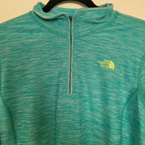The North Face zipper top - Picture 5 of 6
